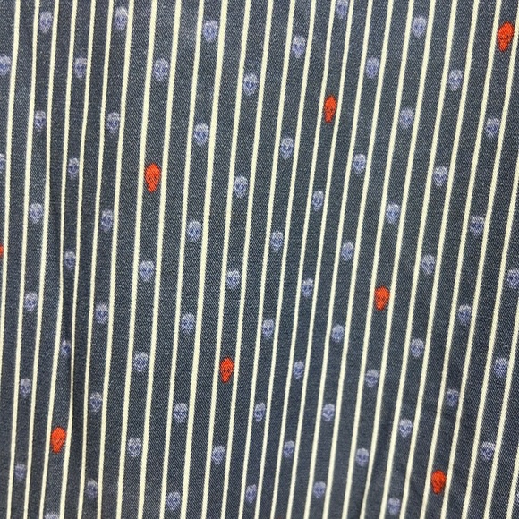 Like new large MacZoo button up shirt - Picture 2 of 2